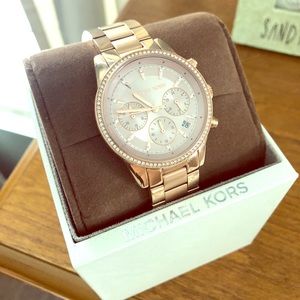 NEVER BEEN WORN Michael Kohrs Rose Gold Watch